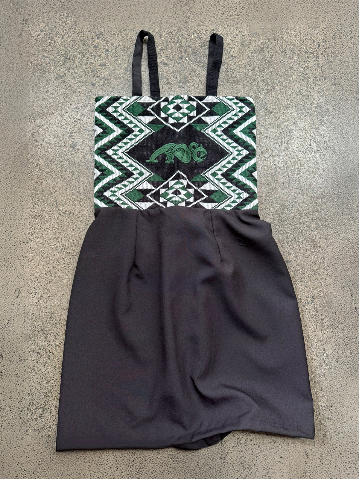 nz-maori-kapa-haka-kakahu-outfits-reporoa-college-uniforms